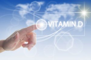 Vitamin D wird mithilfe der Sonne über die Haut produziert.